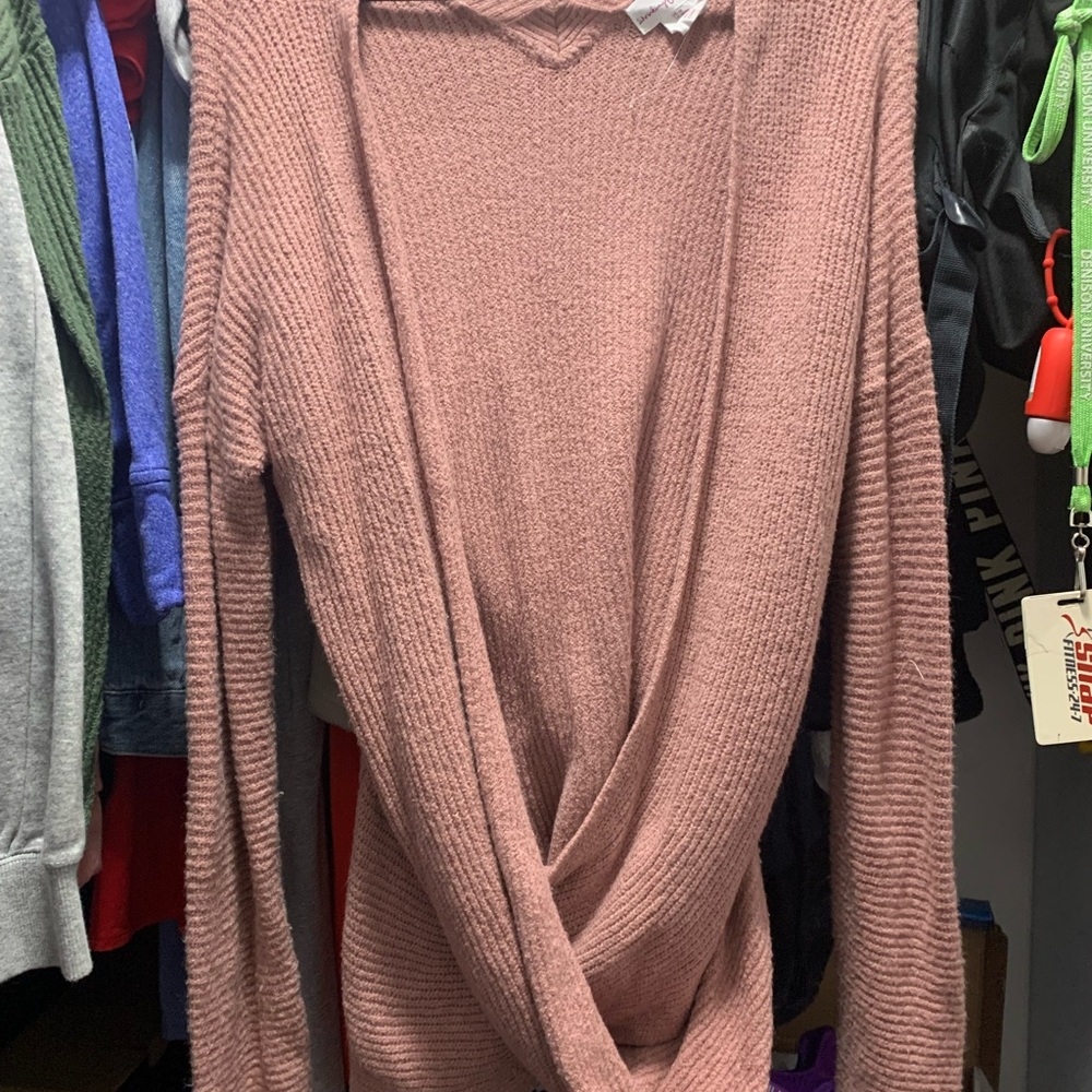 Never worn, excellent condition, smoke-free home, Medium size